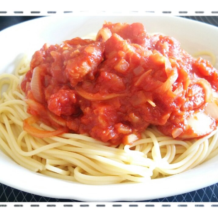 トマト缶とベーコンで作る簡単ちゃちゃっとパスタ レシピ 作り方 By Emi S Kitchen 楽天レシピ